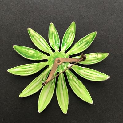 Vintage lime, green enamel flower brooch