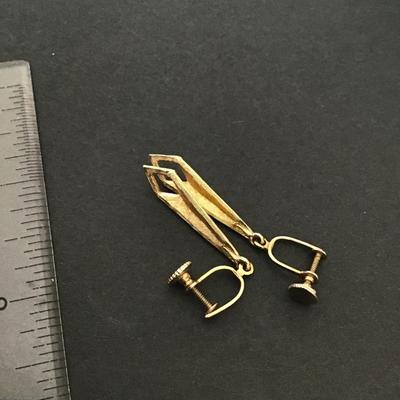 Cute mid century sunshine, yellow enamel screw back earrings