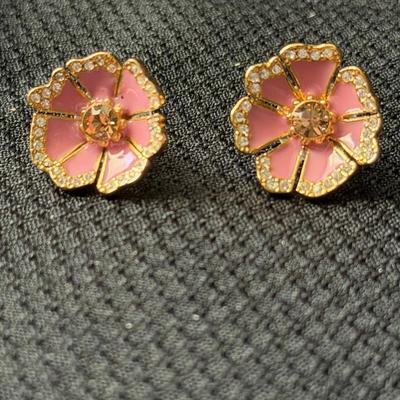 Sale Photo Thumbnail #40: See attached pictures