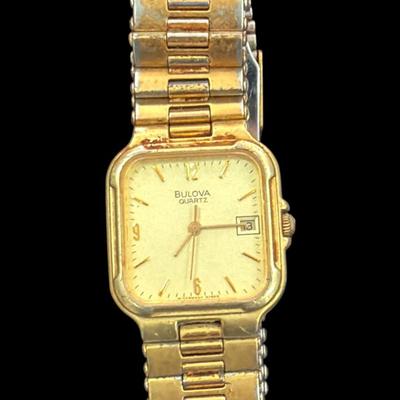 Sale Photo Thumbnail #582: Set of three Watches NON TESTED NON WORKING   Fossil, Pulsar, Wenger