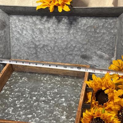 Two metal serving trays, sunflower napkins rings!