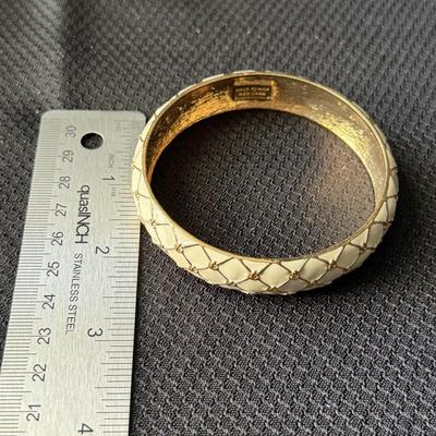 Sale Photo Thumbnail #193: See attached pictures