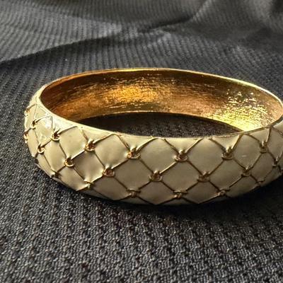 Sale Photo Thumbnail #191: See attached pictures