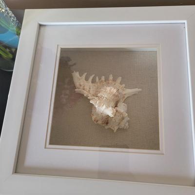 Sale Photo Thumbnail #674: Notice 2 pegs are broken off