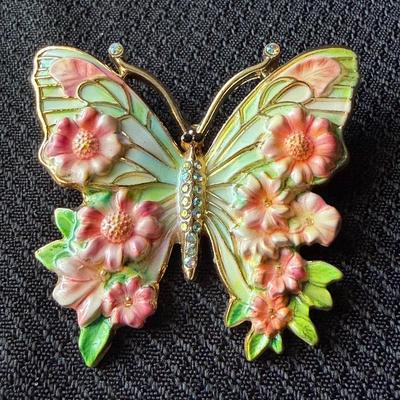 Sale Photo Thumbnail #302: See attached pictures