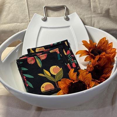 Two serving pieces with cocktail cloth napkins!