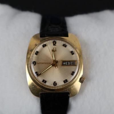 VINTAGE BULOVA ACCUTRON 14K GOLD CASE MEN'S WATCH DAY DATE