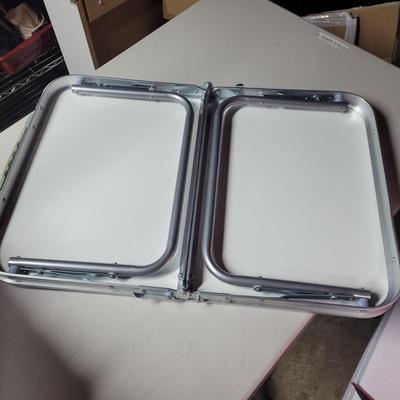 Sale Photo Thumbnail #776: Containers are new and heavy duty locking kitchen containers