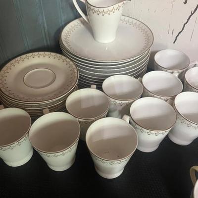 Sale Photo Thumbnail #12: Upsala Ekeby KP China