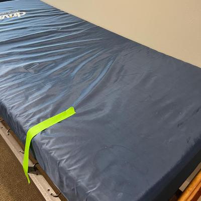 Sale Photo Thumbnail #1100