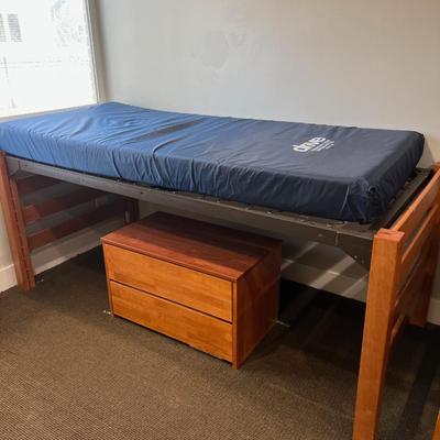 Sale Photo Thumbnail #1102