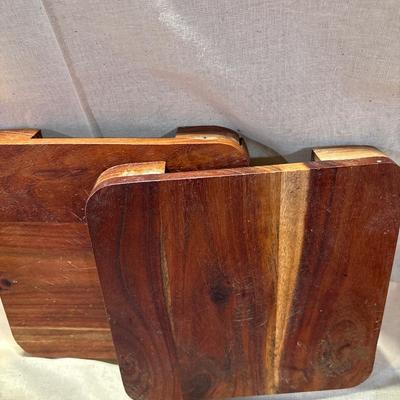 Pottery serving dishes and wood trivet!