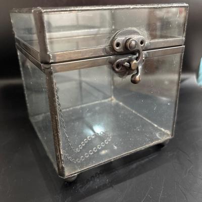 J Devin Glass Art cubed display box!
