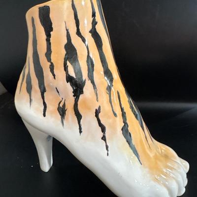 Super cool art boot Cedars Pittery, Antigua!