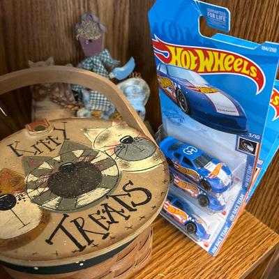 Toys, Teenage Mutant Turtle hat, Ty beanie babies