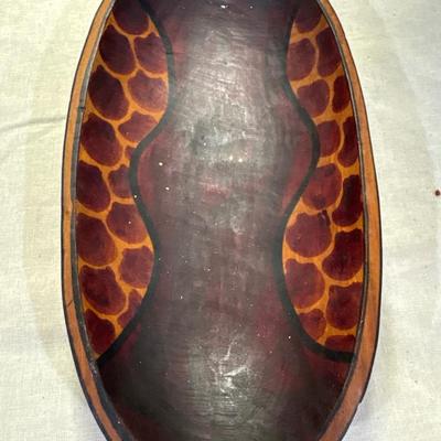 Lamp, wooden dish, photo frame