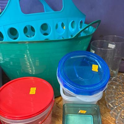 Crystal tray, glasses and plastic items