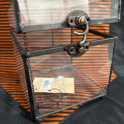 Art glass memory glass cube by Devlin!