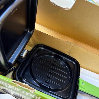 Sale Photo Thumbnail #846: See pictures