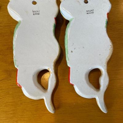 Pair of bird wall pockets