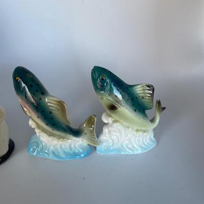 Chef S&P and fish shakers