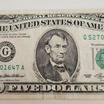 Two $5 Federal Reserve Notes - Lot F
