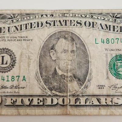 Two $5 Federal Reserve Notes - Lot F