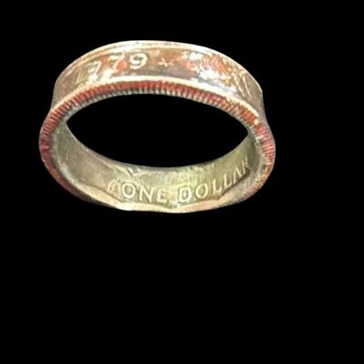 Sale Photo Thumbnail #625: Ring Made From US Susan B Anthony Dollar  NOT SILVER