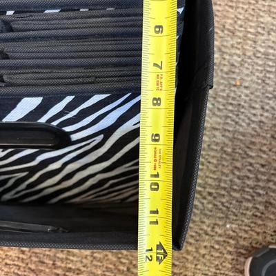 8 collapsible zebra bins