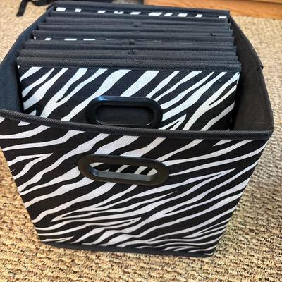 8 collapsible zebra bins