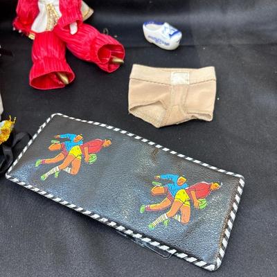 Vintage lot with wallet