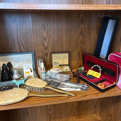 Bathroom group with brush & mirror