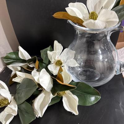 Clear glass pitcher with napkin rings!