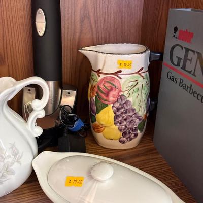 Kitchen & collectibles