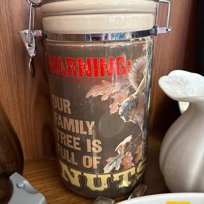 Kitchen & collectibles