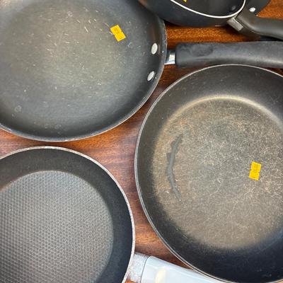 Jar with shells, cookware & more