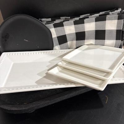 Serving dishes and napkins!