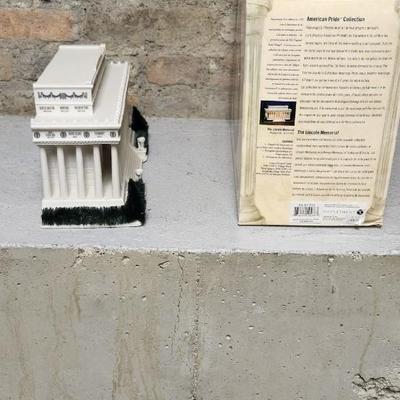 Sale Photo Thumbnail #101: American Pride Series Washington Memorial. Excellent condition