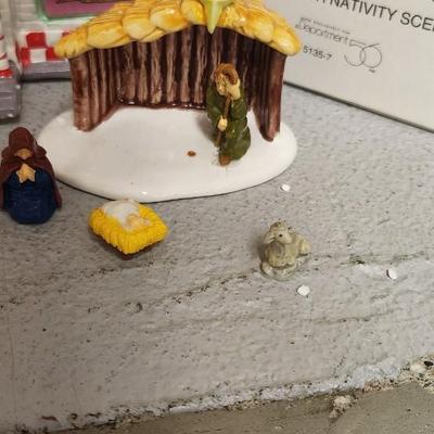 Sale Photo Thumbnail #240: Some damaged pieces of Dept 56 Snow village