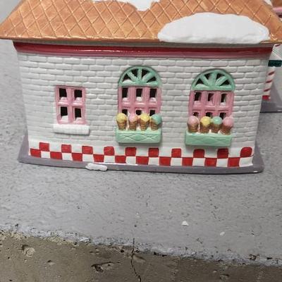 Sale Photo Thumbnail #244: Some damaged pieces of Dept 56 Snow village