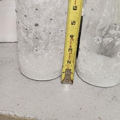 Sale Photo Thumbnail #320: Lot of white winter/Christmas type decor