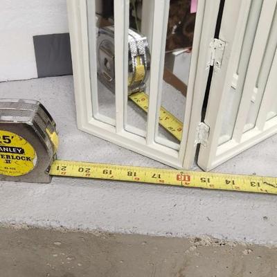 Sale Photo Thumbnail #329: Lot of white winter/Christmas type decor