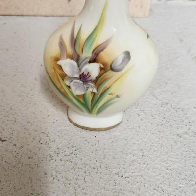 Sale Photo Thumbnail #348: Don't miss the crackle champagne flutes or the orchid ring. Nice lot!