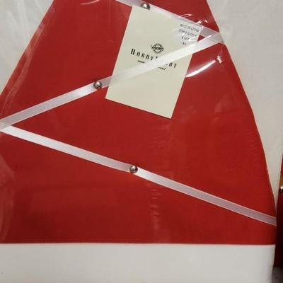 Sale Photo Thumbnail #365: 2 blankets and 3 card holders...2 stockings and a Santa hat