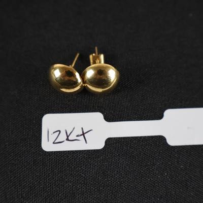 12Kt Gold Earrings - 2.3 grams