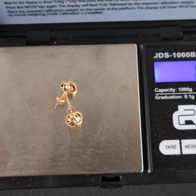 14Kt Gold Earrings - 1.1 grams