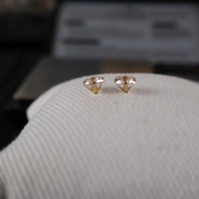 14Kt Gold Earrings & Tie Pin Lot - 2.3 grams