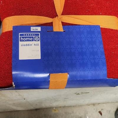 Sale Photo Thumbnail #446: Similar to the other lot but this has 3 different card board. Great blankets