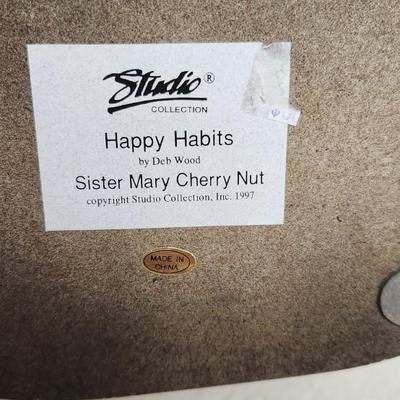 Sale Photo Thumbnail #453: Nice lot of faith based decor