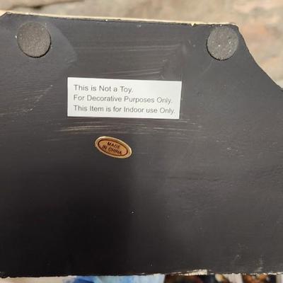 Sale Photo Thumbnail #462: Nice lot of faith based decor